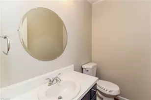 5406 Chatfield Square, Greensboro, NC 27410 - Photo 7