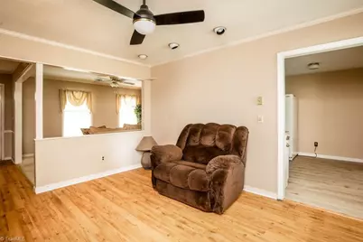 7 Coachman Court, Greensboro, NC 27407 - Photo 5