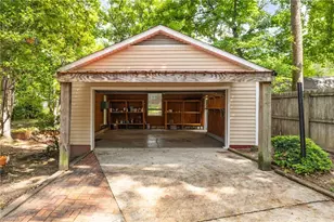 1002 Surry Dr, Greensboro, NC 27408 - Photo 33
