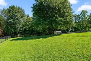 194 Briarcreek Dr, Winston-Salem, NC 27107 - Photo 33