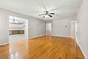 194 Briarcreek Dr, Winston-Salem, NC 27107 - Photo 9