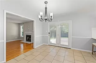 194 Briarcreek Dr, Winston-Salem, NC 27107 - Photo 17