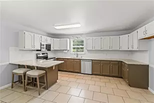 194 Briarcreek Dr, Winston-Salem, NC 27107 - Photo 1