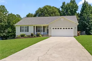 194 Briarcreek Dr, Winston-Salem, NC 27107 - Photo 1