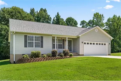 194 Briarcreek Drive, Winston-Salem, NC 27107 - Photo 3