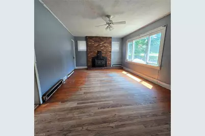 230 W Presnell Street, Asheboro, NC 27203 - Photo 3