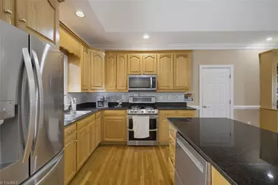 726 Cypress Hill Drive, Eden, NC 27288 - Photo 15