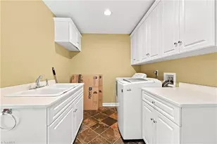 2403 Goldfield Ct, Greensboro, NC 27455 - Photo 25