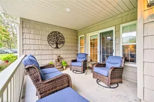 1063 Golf Course Rd, West Jefferson, WV 26894 - Photo 5