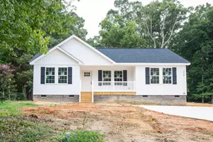 214 Koontz Ave, Thomasville, NC 27360 - Photo 1