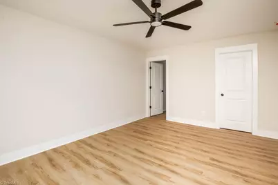 214 Koontz Avenue, Thomasville, NC 27360 - Photo 7