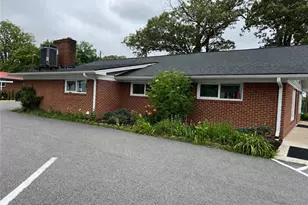 1010 S Main St, Mount Airy, NC 27030 - Photo 3