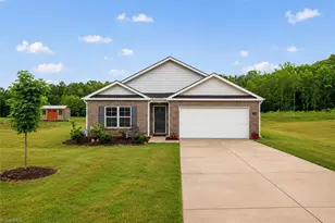 196 Beebop Ln, Lexington, NC 27295 - Photo 1