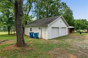 1124 Peabody Rd, Colfax, NC 27235 - Photo 27