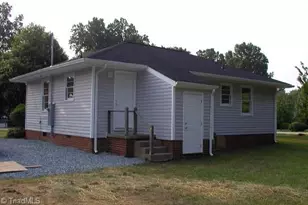 204 West St, Mebane, NC 27302 - Photo 11