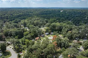 2704 Hill-N-Dale Dr, Greensboro, NC 27408 - Photo 29