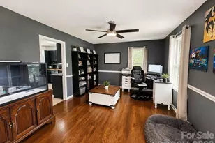6127 Winview Heights St, Clemmons, NC 27012 - Photo 3