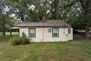 4323 Holly Spring Rd, Ramseur, NC 27316 - Photo 3