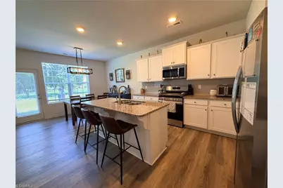 8117 Reynolda Road, Pfafftown, NC 27040 - Photo 7