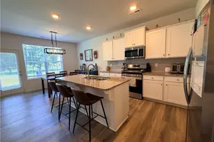 8117 Reynolda Rd, Pfafftown, NC 27040 - Photo 7