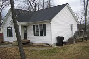 2864 Maple Ave, Burlington, NC 27215 - Photo 3