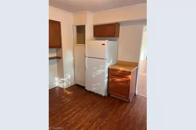 300 Ward Street, Graham, NC 27253 - Photo 7