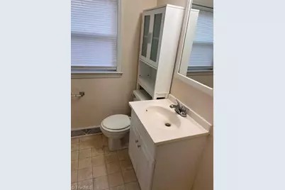 300 Ward Street, Graham, NC 27253 - Photo 23