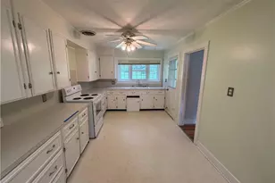 219 E Church St, Mount Airy, NC 27030 - Photo 7