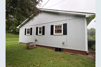 219 E Church Street, Mount Airy, NC 27030 - Photo 21