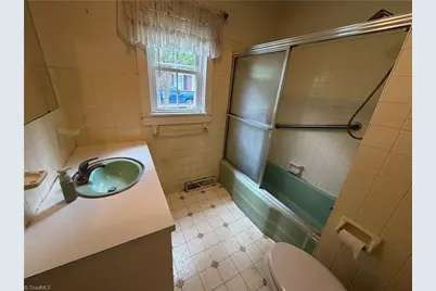 219 E Church Street, Mount Airy, NC 27030 - Photo 15