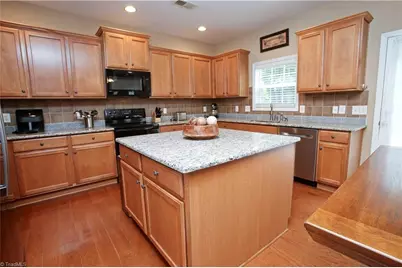 4100 Tellmont Court, High Point, NC 27265 - Photo 13