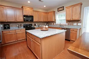 4100 Tellmont Ct, High Point, NC 27265 - Photo 13