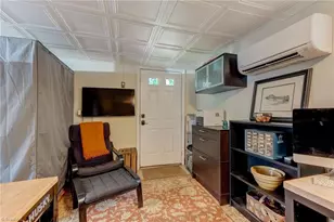 2312 Markland Dr, Greensboro, NC 27408 - Photo 25