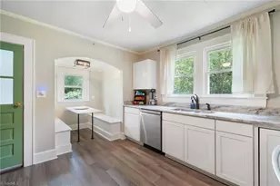 431 Stratton Ave, Winston-Salem, NC 27101 - Photo 7