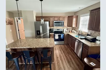 104 E Gene Hairston Street, Madison, NC 27025 - Photo 7