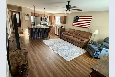 104 E Gene Hairston Street, Madison, NC 27025 - Photo 5