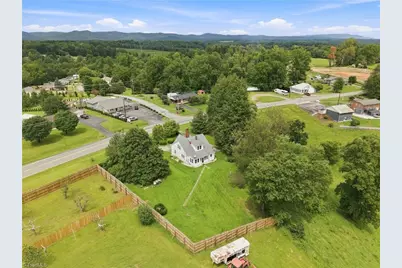 4105 Boone Trail, North Wilkesboro, NC 28659 - Photo 45