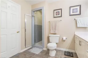 4900 Tamaron Dr, Greensboro, NC 27410 - Photo 31