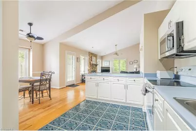 4900 Tamaron Drive, Greensboro, NC 27410 - Photo 21