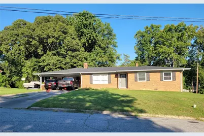 607 Duke Street, Thomasville, NC 27360 - Photo 1
