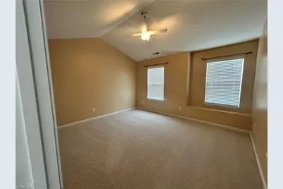 312 Robyns Glen Circle, Greensboro, NC 27409 - Photo 25