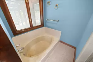 5639 Newman Davis Rd, Greensboro, NC 27406 - Photo 15