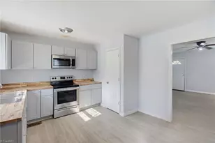 3 Dan Hughes Ct, Greensboro, NC 27405 - Photo 5