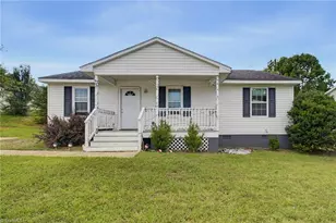 3 Dan Hughes Ct, Greensboro, NC 27405 - Photo 1