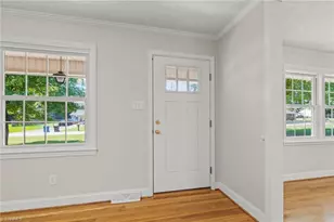 112 Wilson St, Yadkinville, NC 27055 - Photo 5