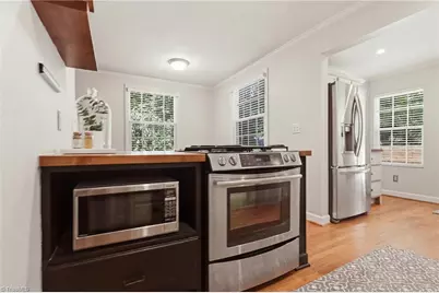 1824 Colonial Avenue, Greensboro, NC 27408 - Photo 13