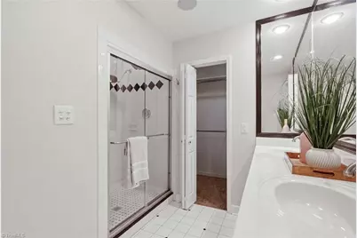 1824 Colonial Avenue, Greensboro, NC 27408 - Photo 21
