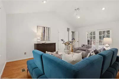 1824 Colonial Avenue, Greensboro, NC 27408 - Photo 19