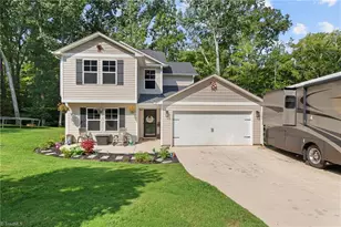 185 Cliffview Dr, Lexington, NC 27292 - Photo 1