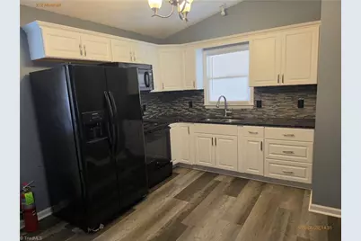 212 Marshall Street, Greensboro, NC 27401 - Photo 5